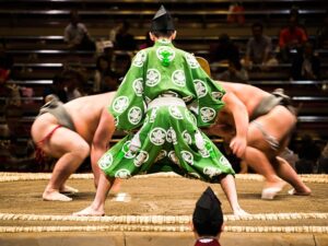 Entrada para un torneo de sumo